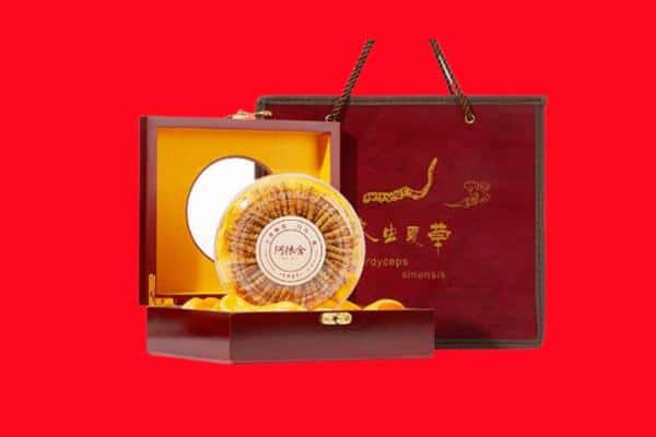 收购资讯:乌鲁木齐水磨沟回收冬虫夏草是按克吗